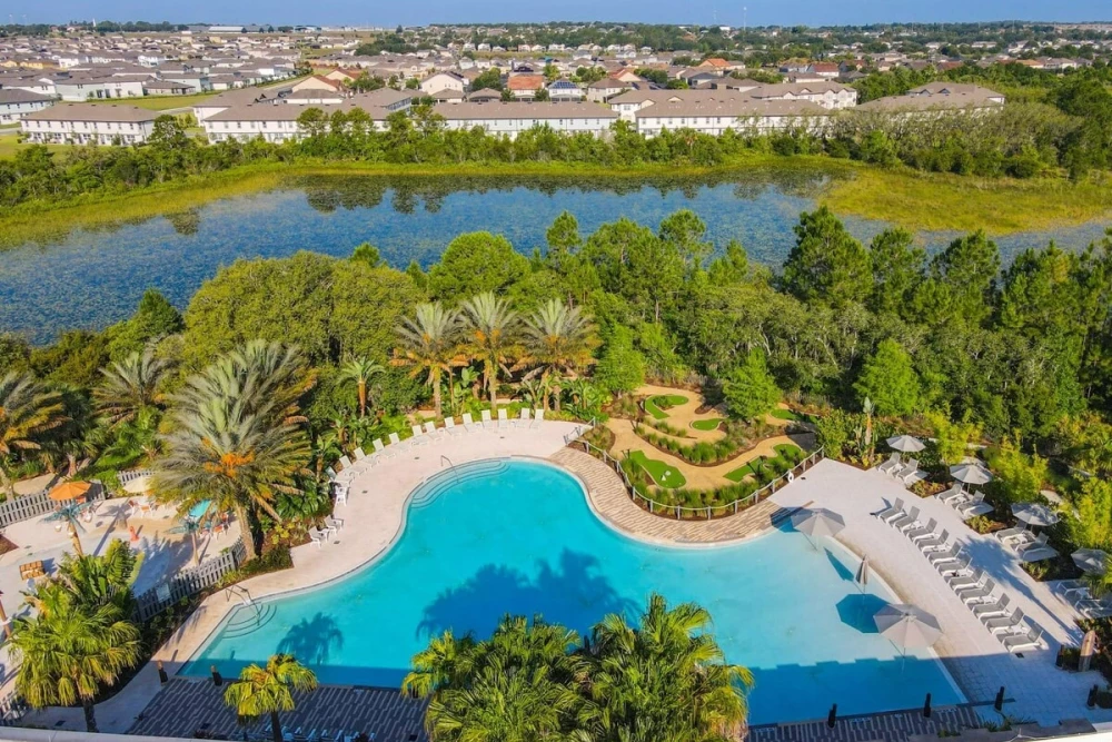 Festival Resort 70