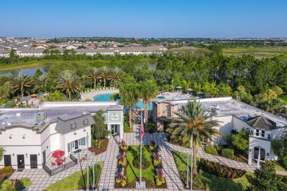 Festival Resort 70