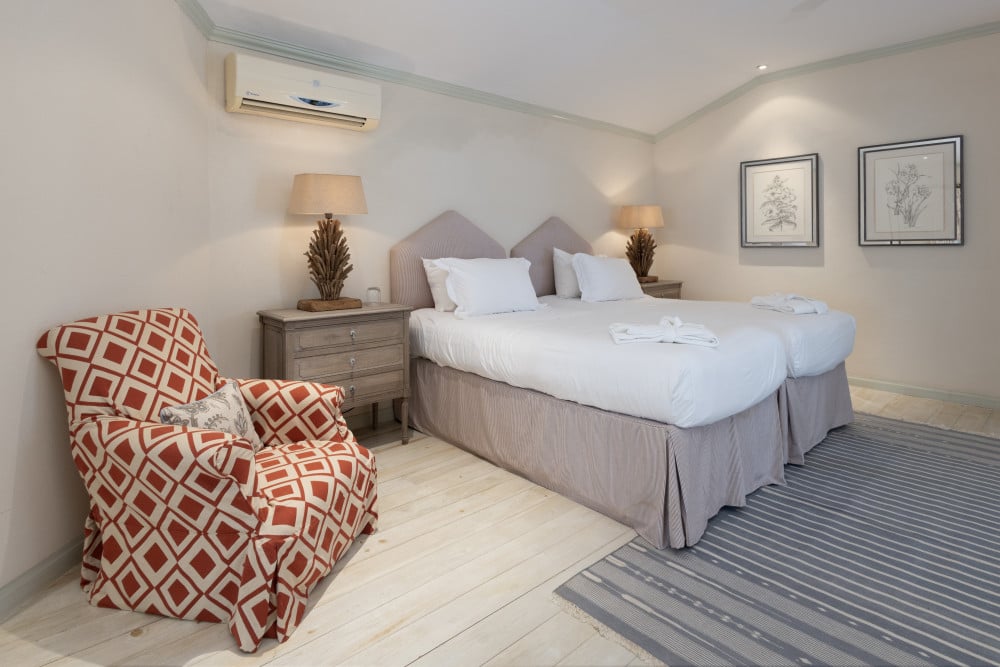 Sandy Lane - Half Moon