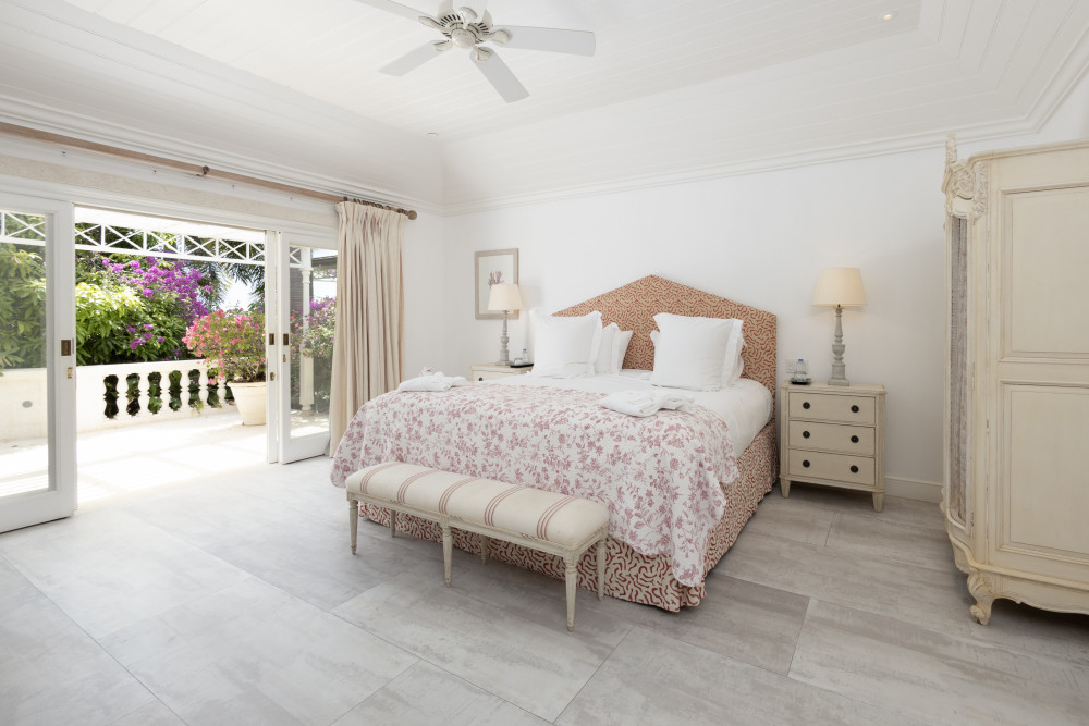 Sandy Lane - Half Moon