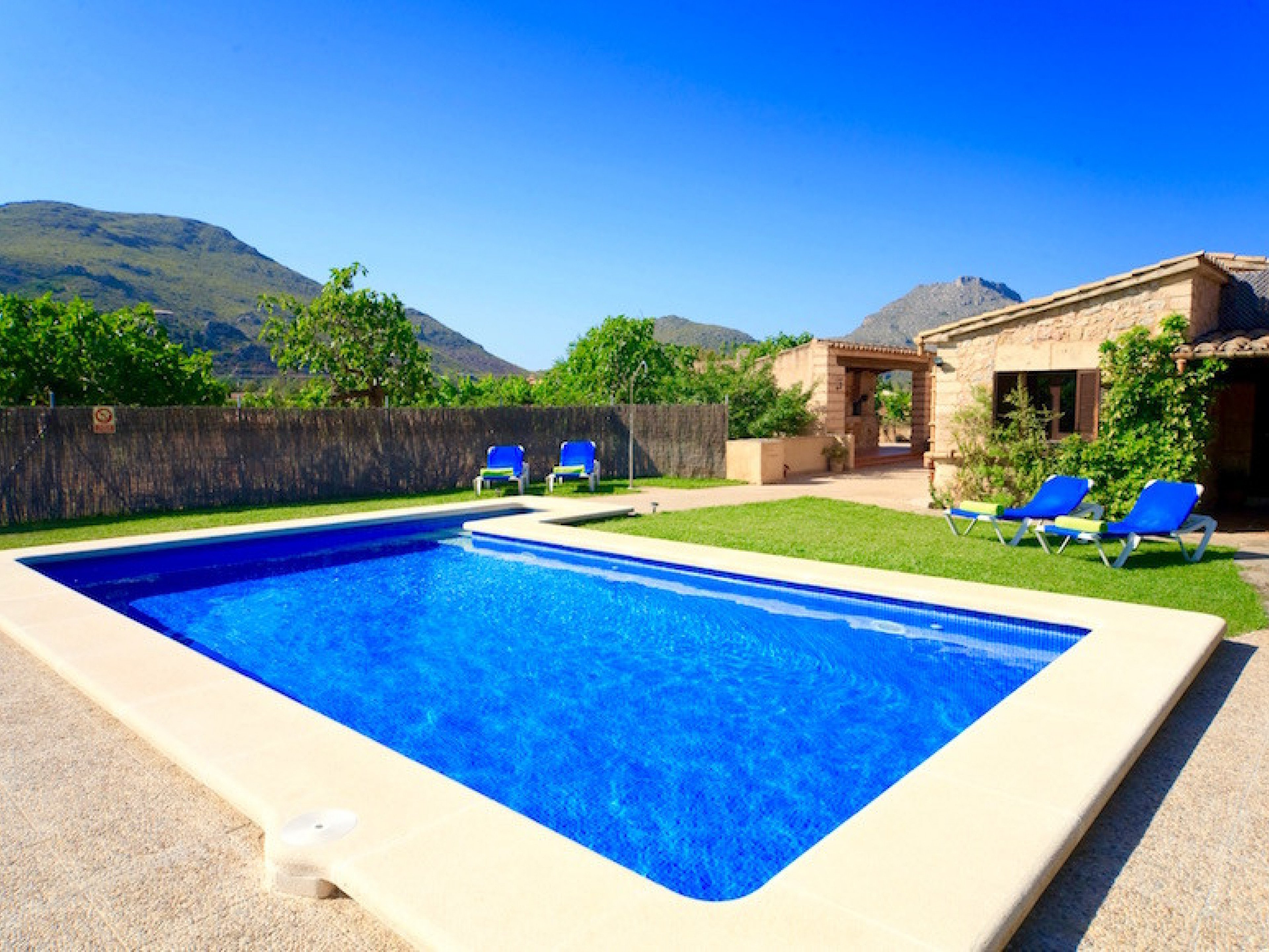 La Casita Mallorca holiday villas with pools