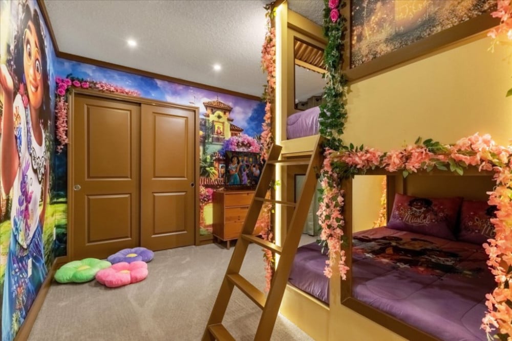 Windsor Island Resort 313