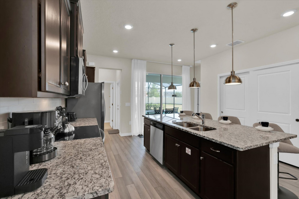 Windsor Island Resort 250