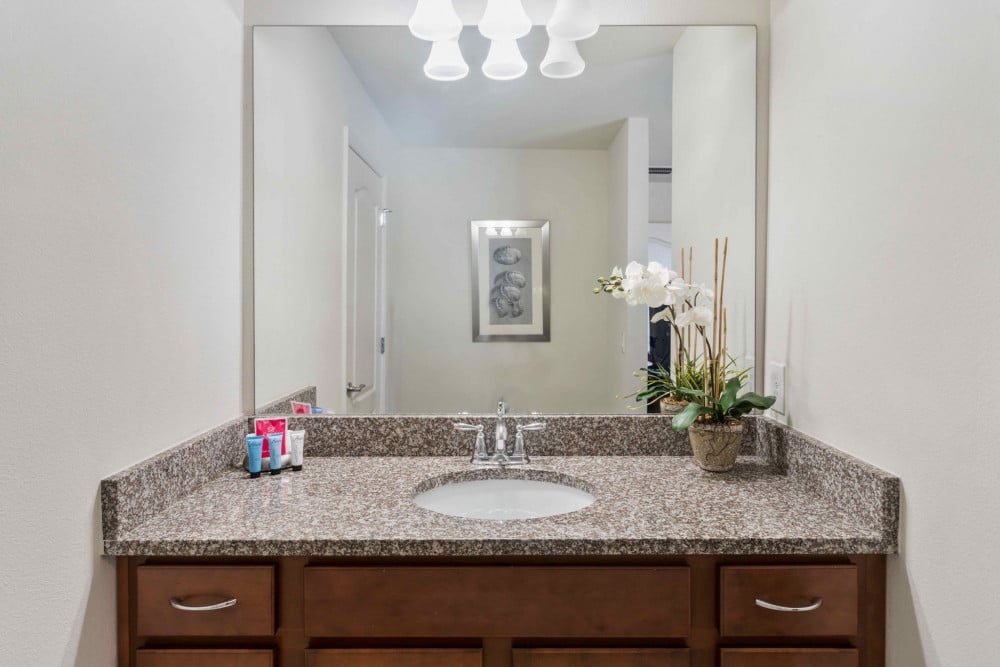 Windsor at Westside 1245