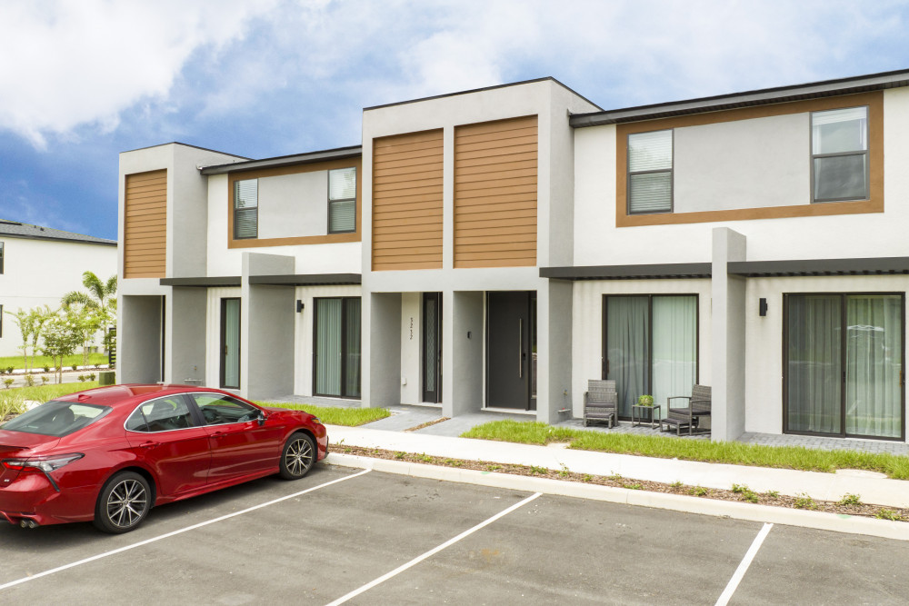 The Hub at Westside 8