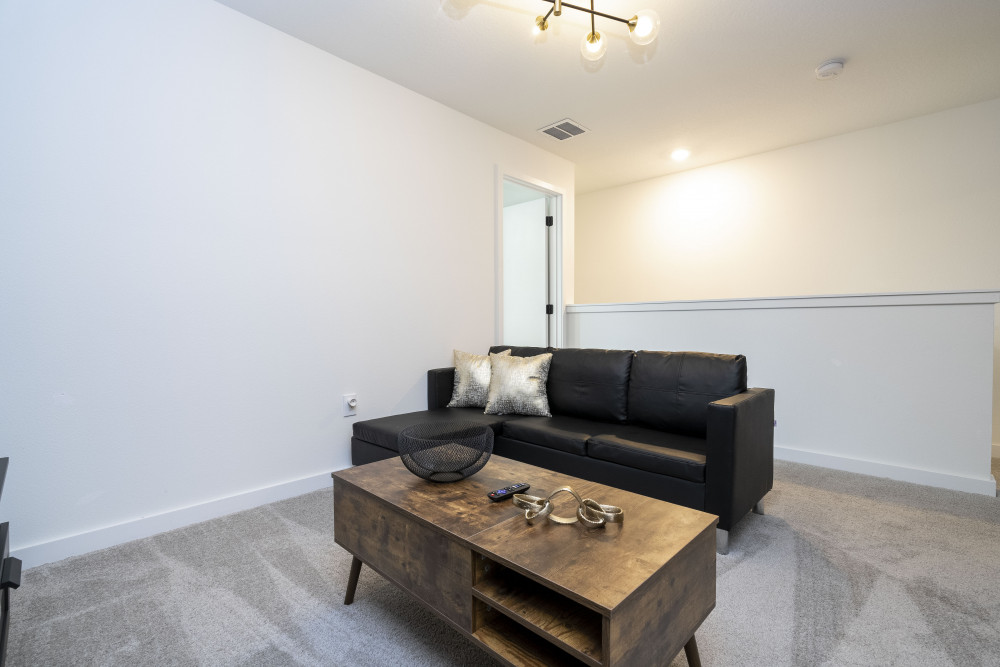 The Hub at Westside 8