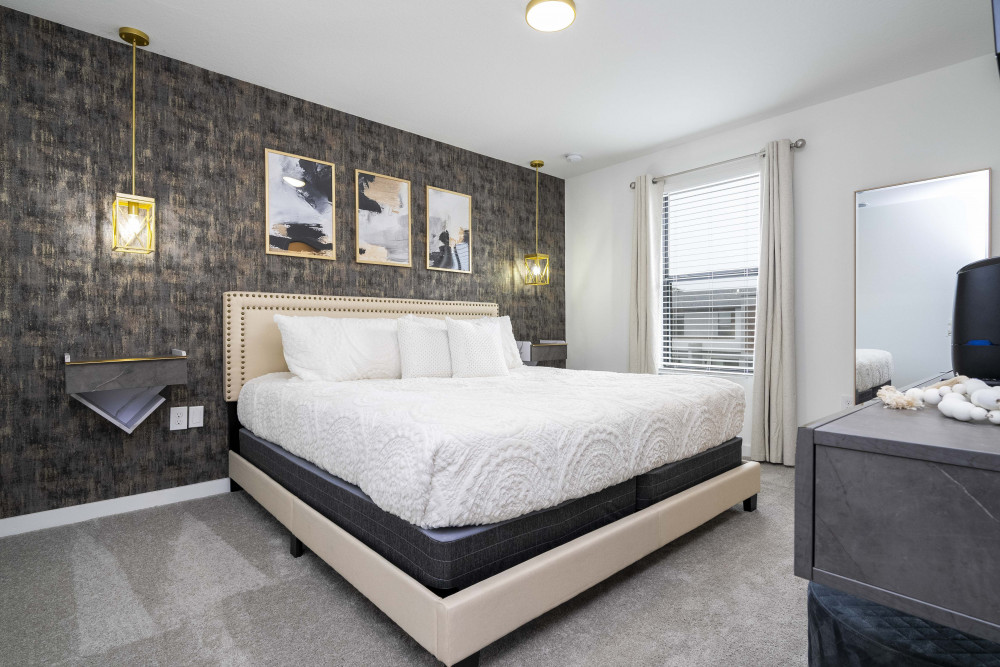 The Hub at Westside 8