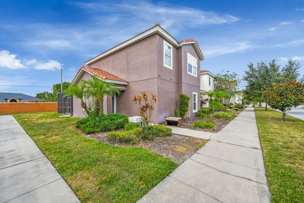 Bella Vida Resort 203