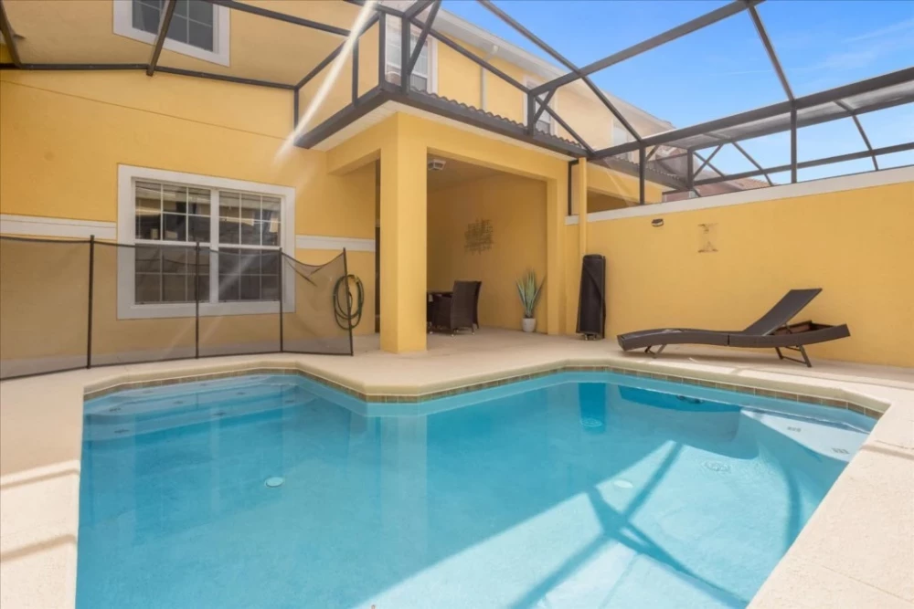 Paradise Palms Resort 335