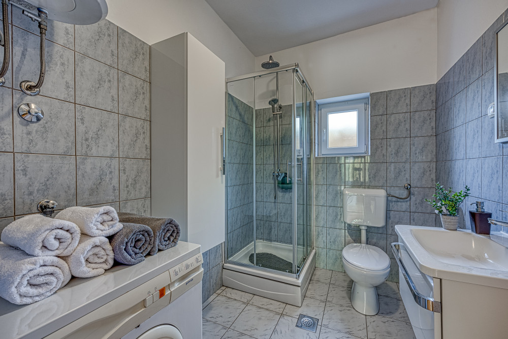 Sveti Filip i Jakov 1