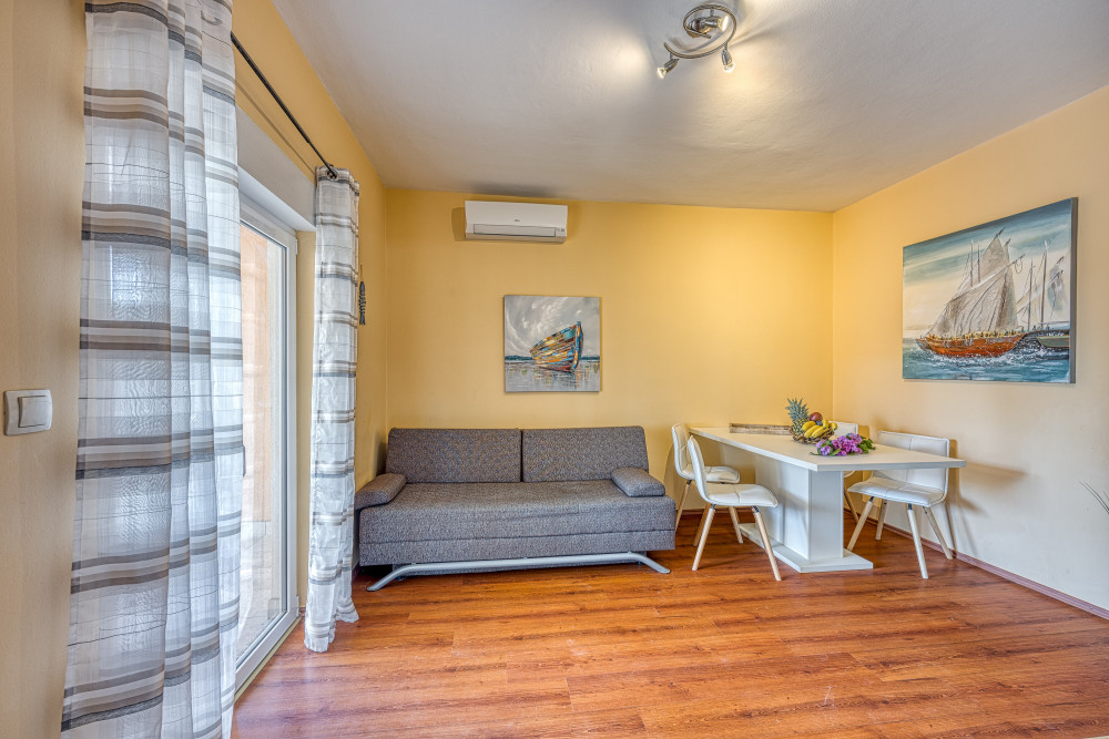 Sveti Filip i Jakov 1