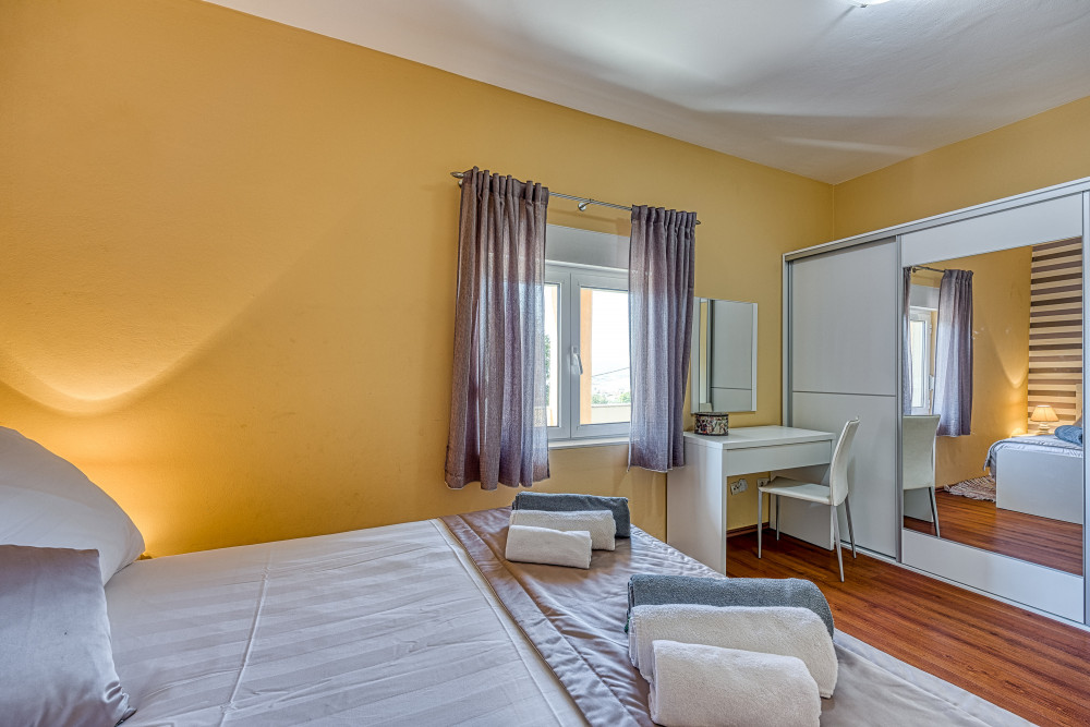 Sveti Filip i Jakov 1