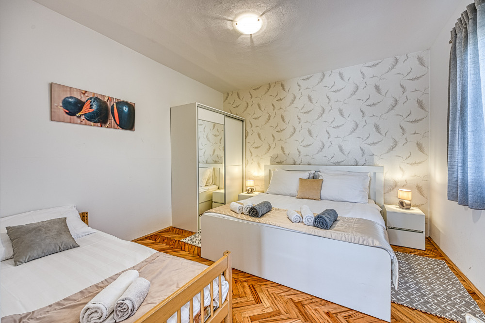 Sveti Filip i Jakov 1