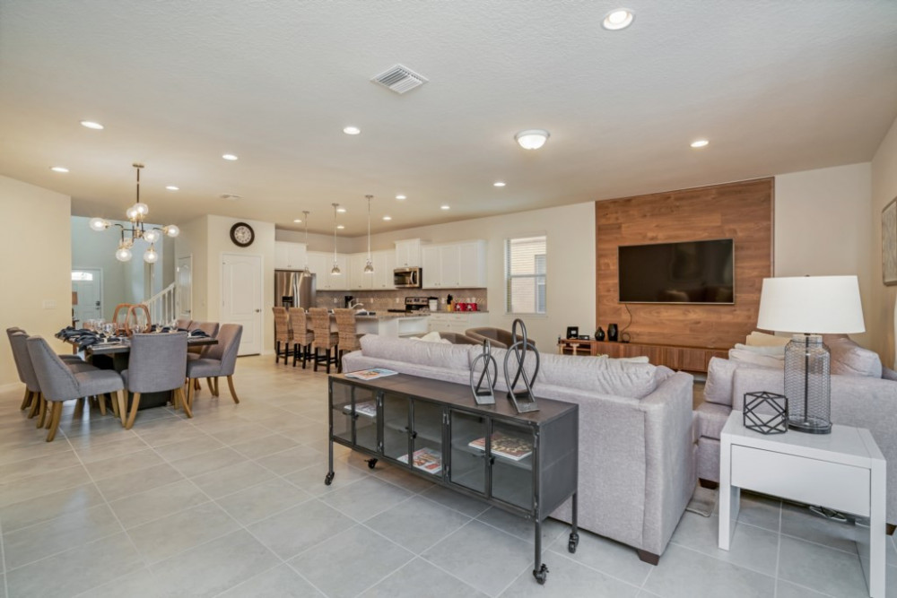 Windsor at Westside 1235