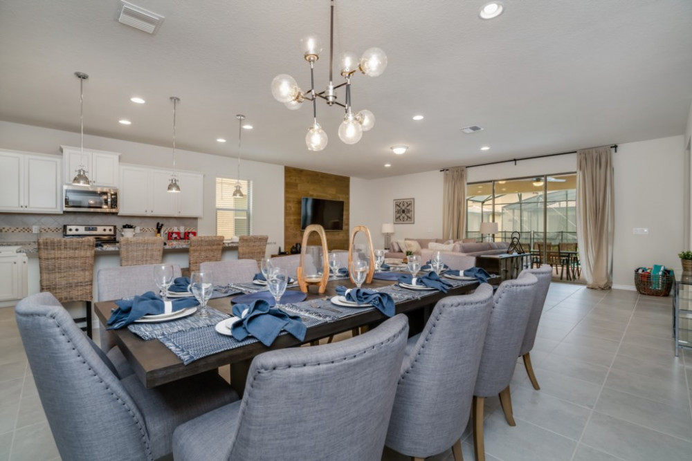 Windsor at Westside 1235