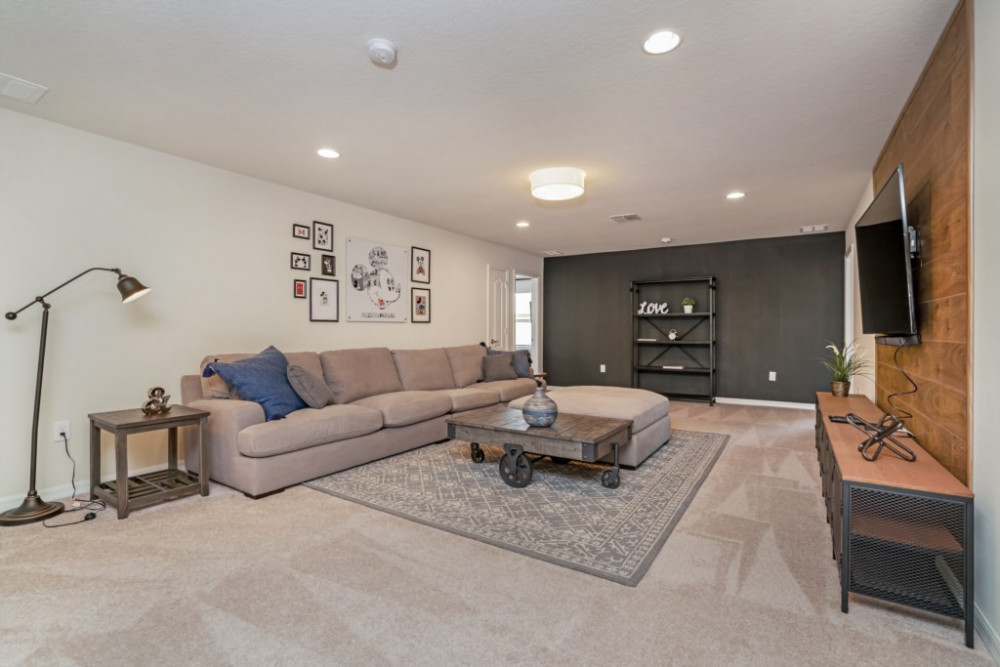 Windsor at Westside 1235