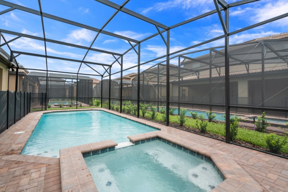 Windsor at Westside 1235