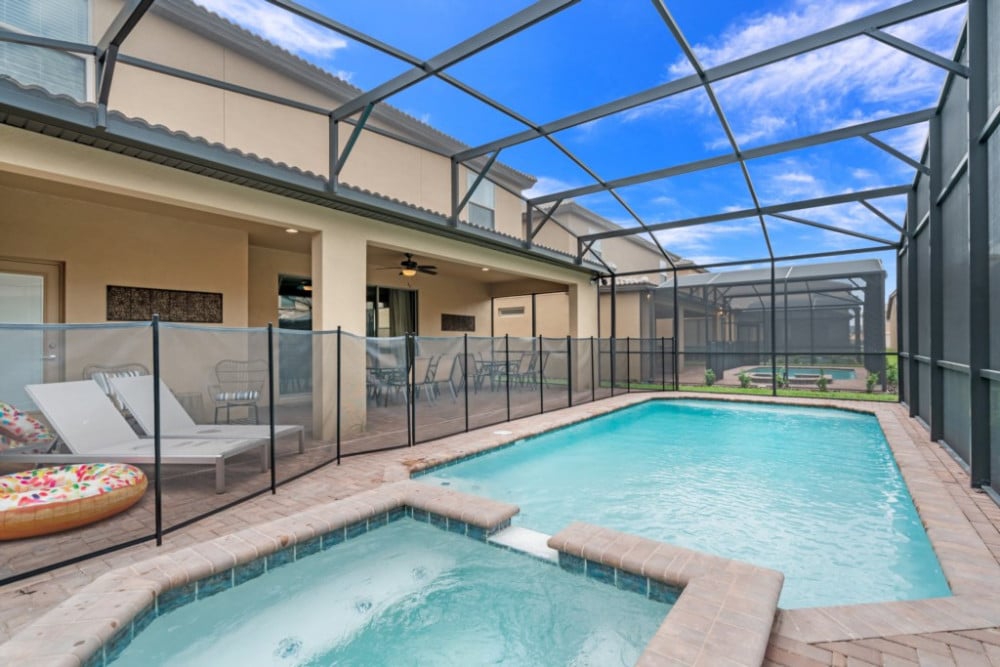 Windsor at Westside 1235