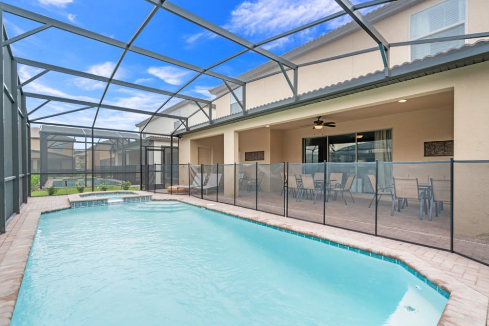 Windsor at Westside 1235