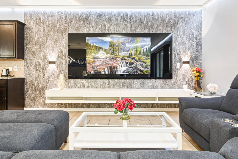 Windsor at Westside 1243