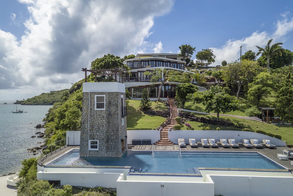 The Main House & The Beach House - 12 bedroom