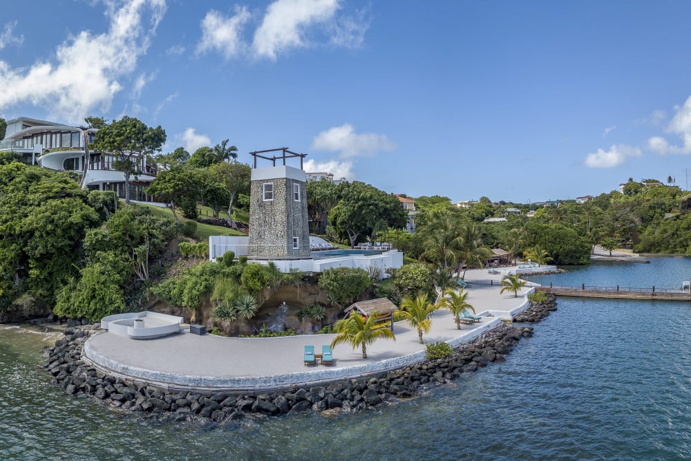 The Main House & The Beach House - 12 bedroom