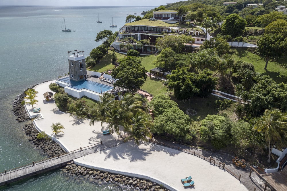 The Main House & The Beach House - 12 bedroom