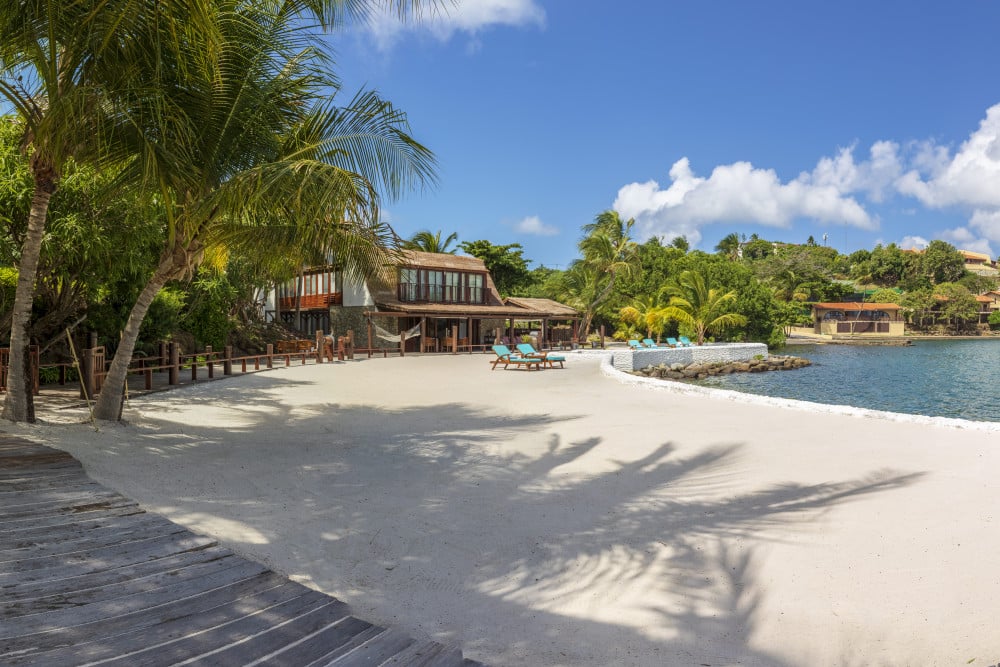 The Main House & The Beach House - 12 bedroom