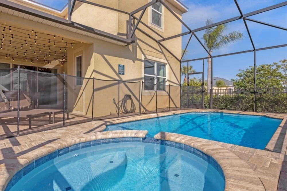 Solara Resort 553