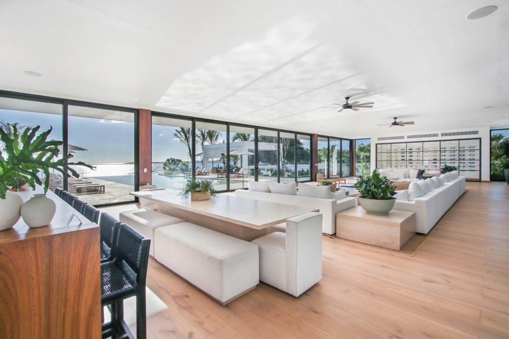 Casa de Campo 300