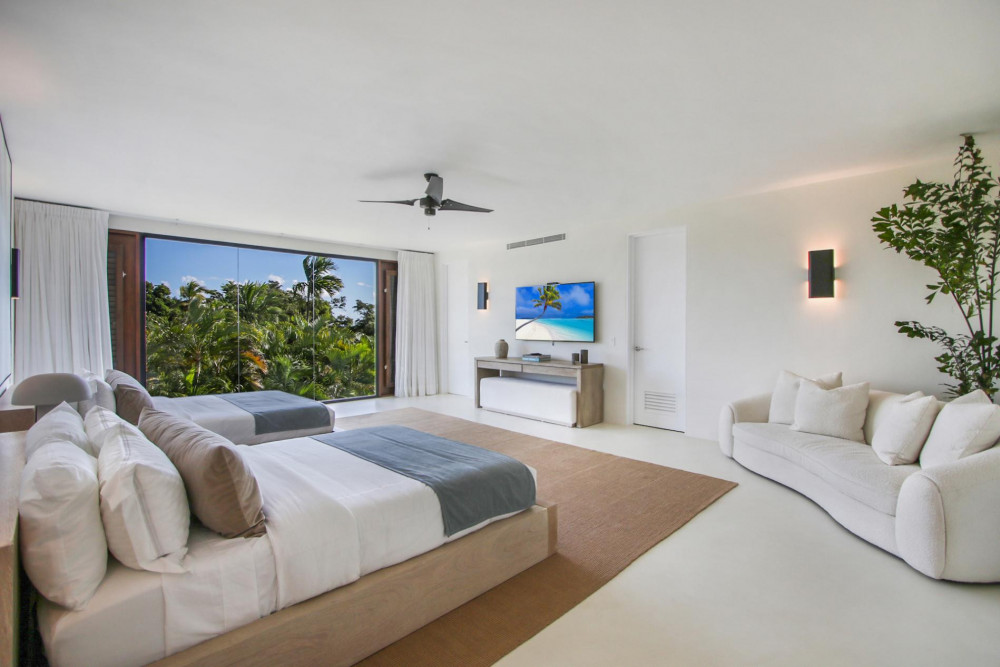 Casa de Campo 300