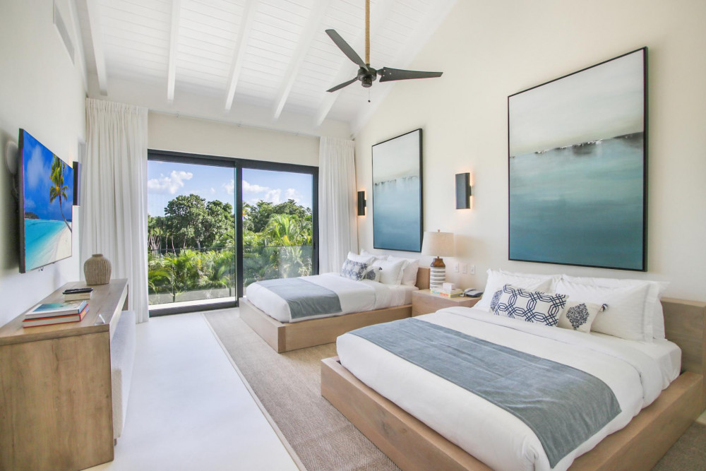 Casa de Campo 300