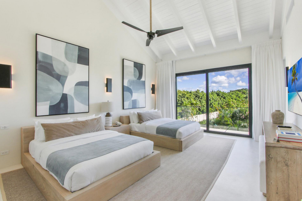 Casa de Campo 300