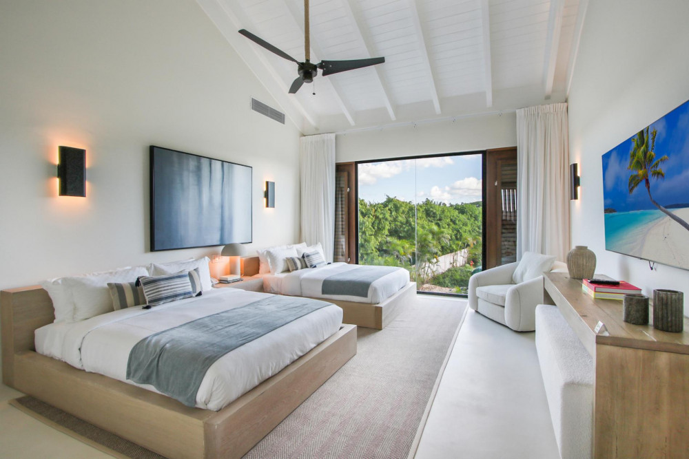 Casa de Campo 300