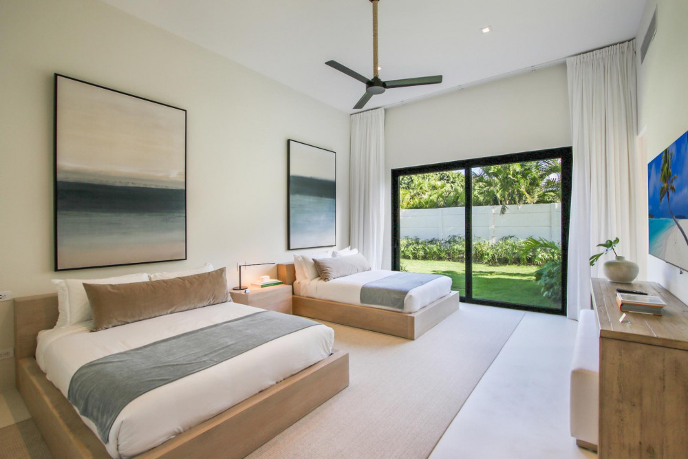 Casa de Campo 300