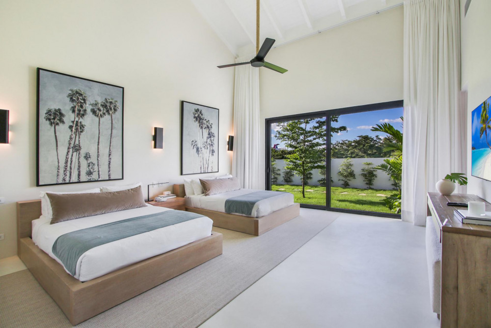 Casa de Campo 300