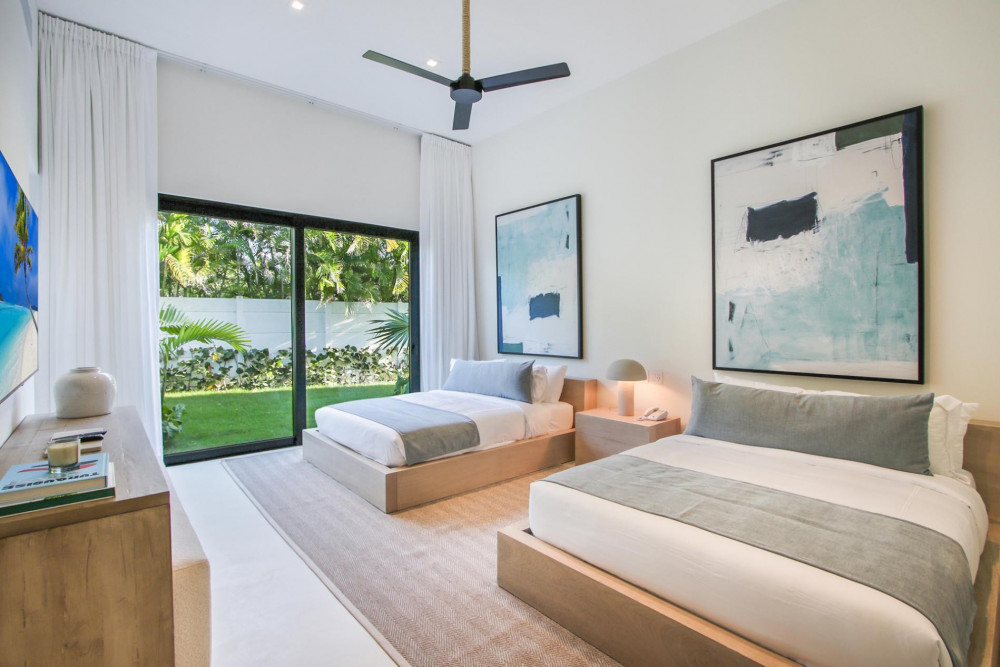 Casa de Campo 300