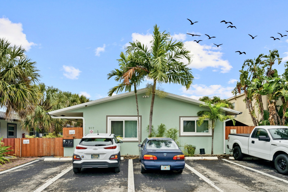 Wilton Manors 11