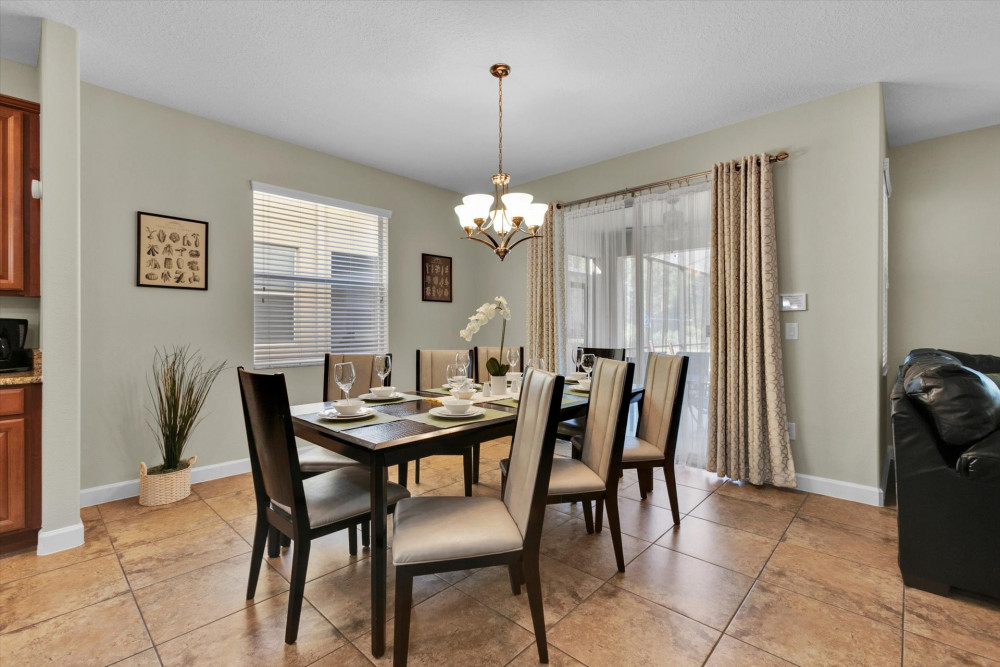 Paradise Palms Resort 353