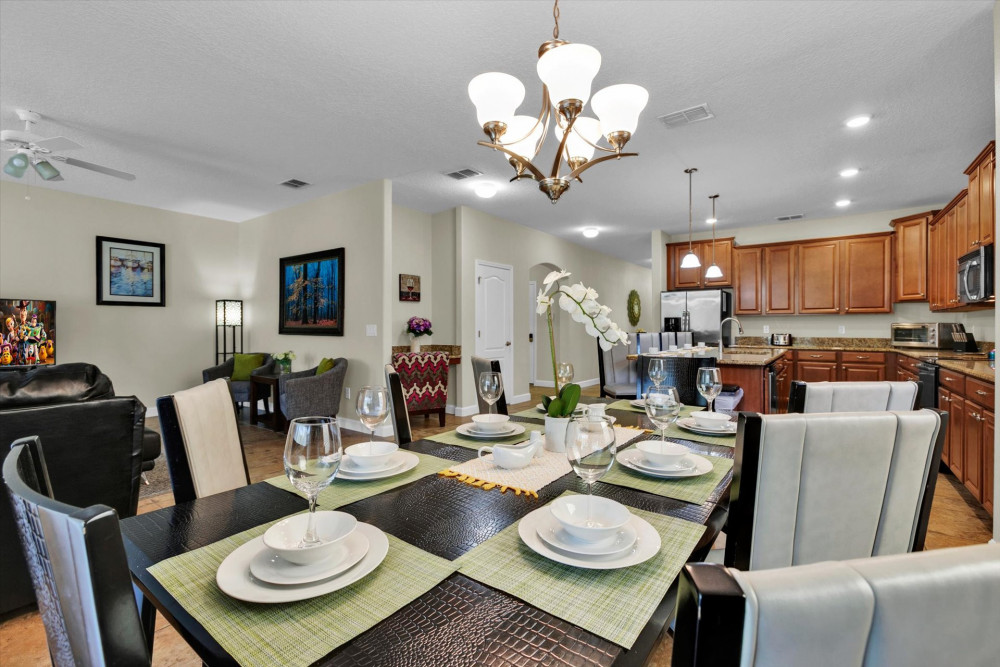 Paradise Palms Resort 353