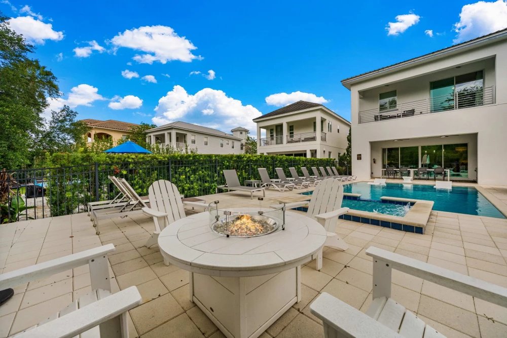 Reunion Resort 875