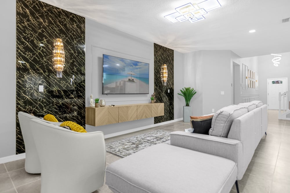 Windsor at Westside 1254