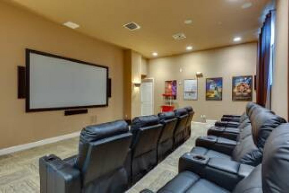 Bella Vida Resort 233