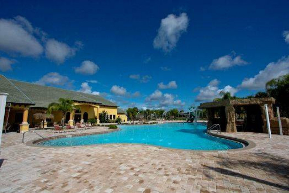 Paradise Palms Resort 355