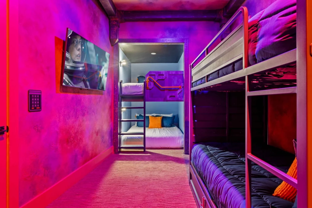 Reunion Resort 7600