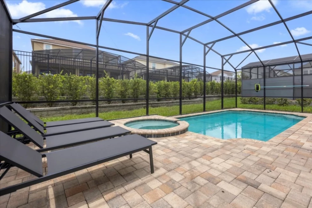 Solara Resort 563