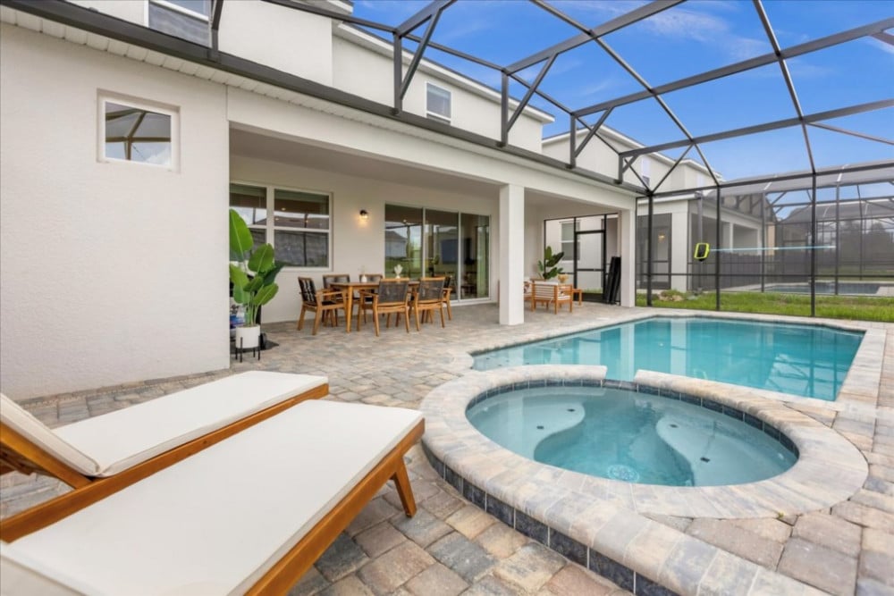 Solara Resort 569
