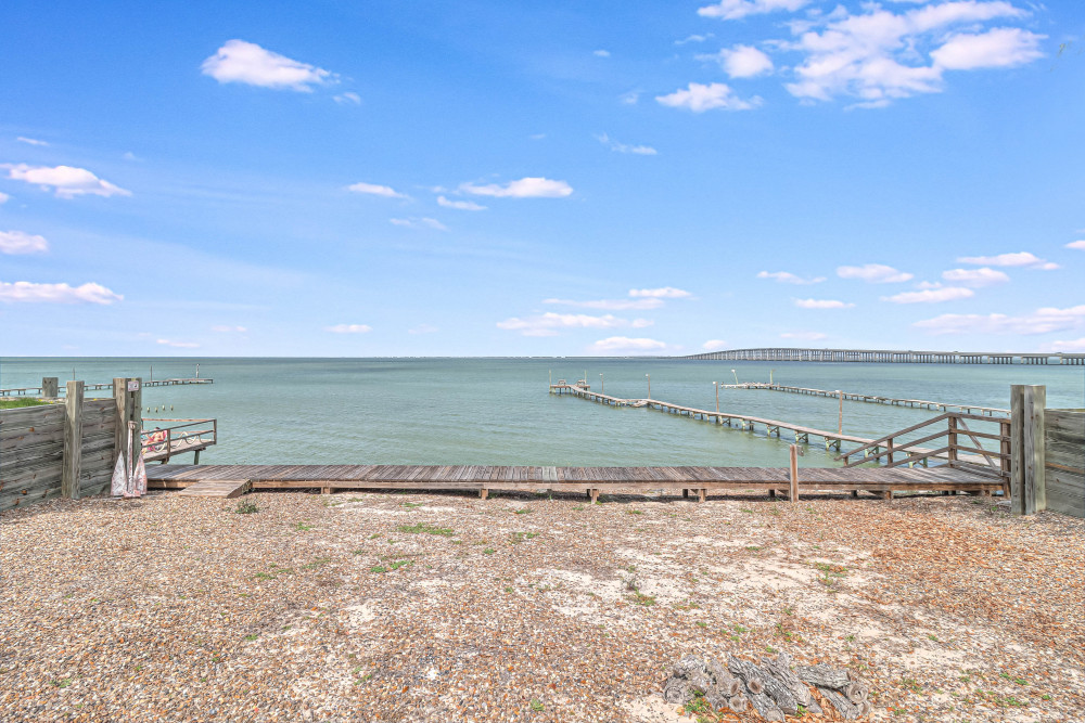 Rockport 38