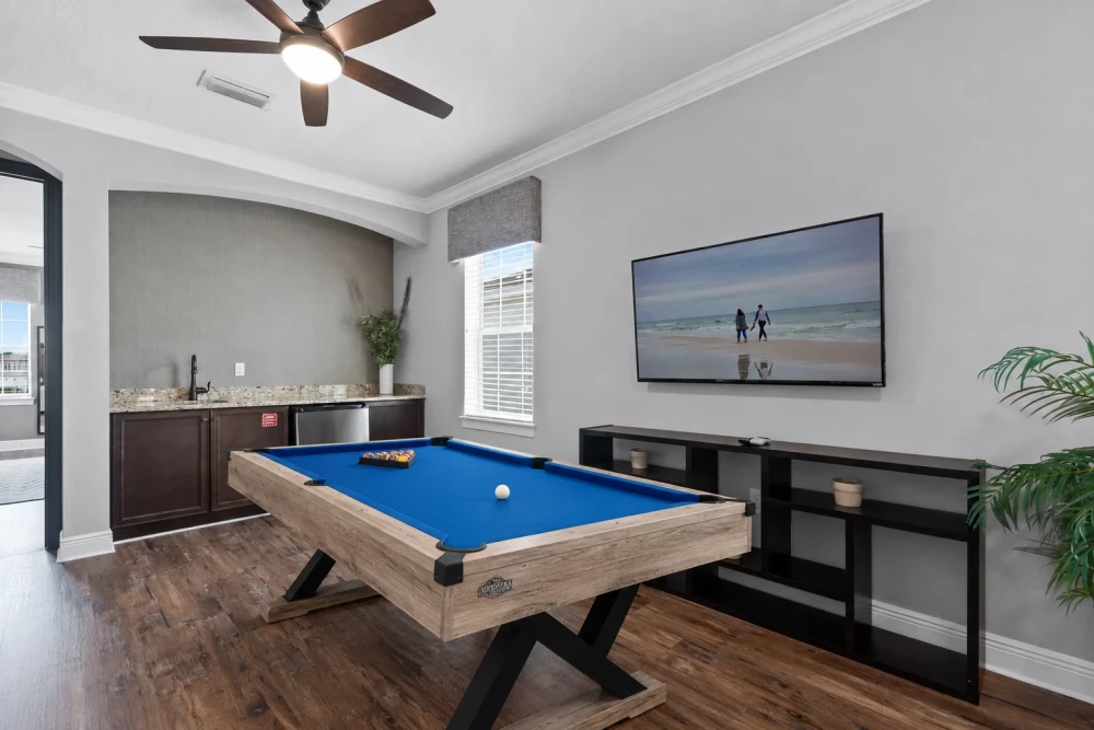 Reunion Resort 700