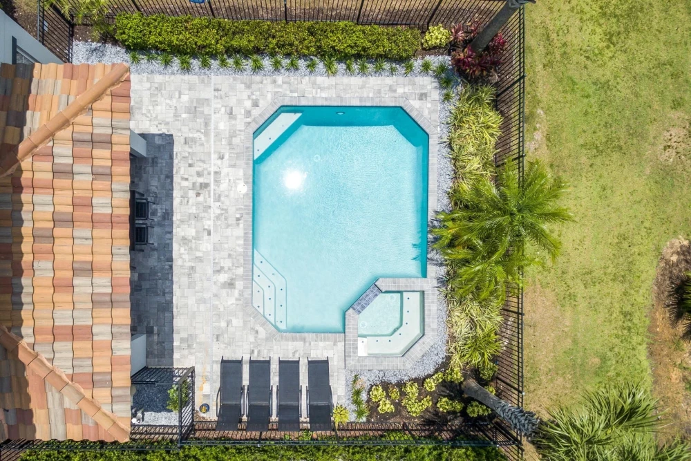 Reunion Resort 700